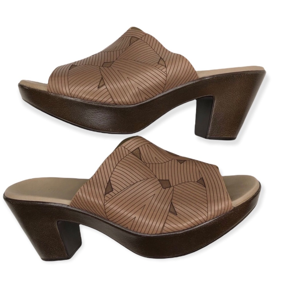 MUNRO Marisa Leather Mule Sandals Geometric Tan Size 11W